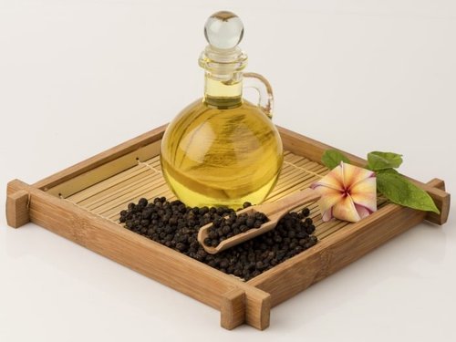 BLACK PEPPER OIL